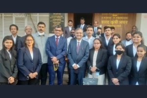 VDLC Staff & Students with Hon’ble Adv. Mr. Ujwal Nikam Sir, Special Public Prosecutor, Maharashtra Govt.
